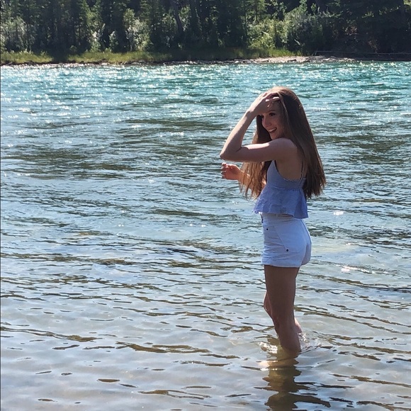 ✨HELLO BEAUTIFUL✨ - Picture 4 of 5